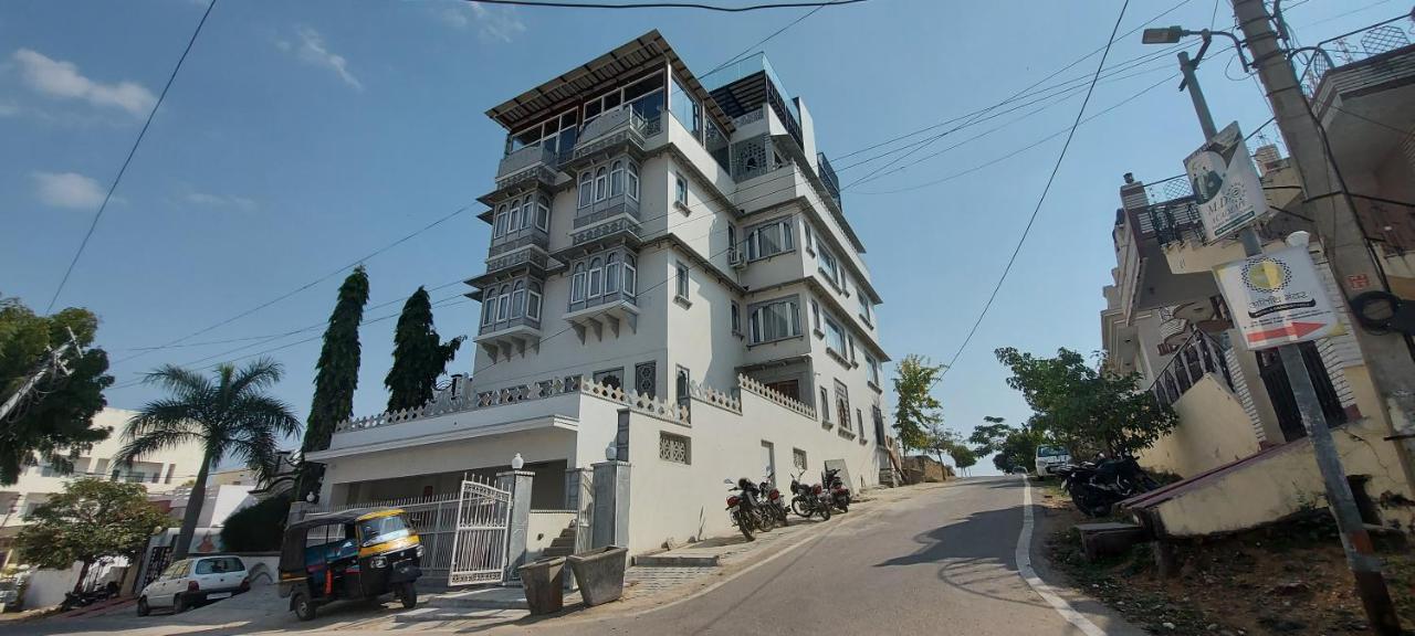 Dheergarh Palace ウダイプル エクステリア 写真