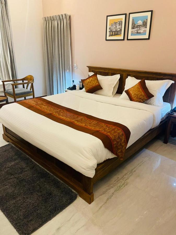 Dheergarh Palace ウダイプル エクステリア 写真