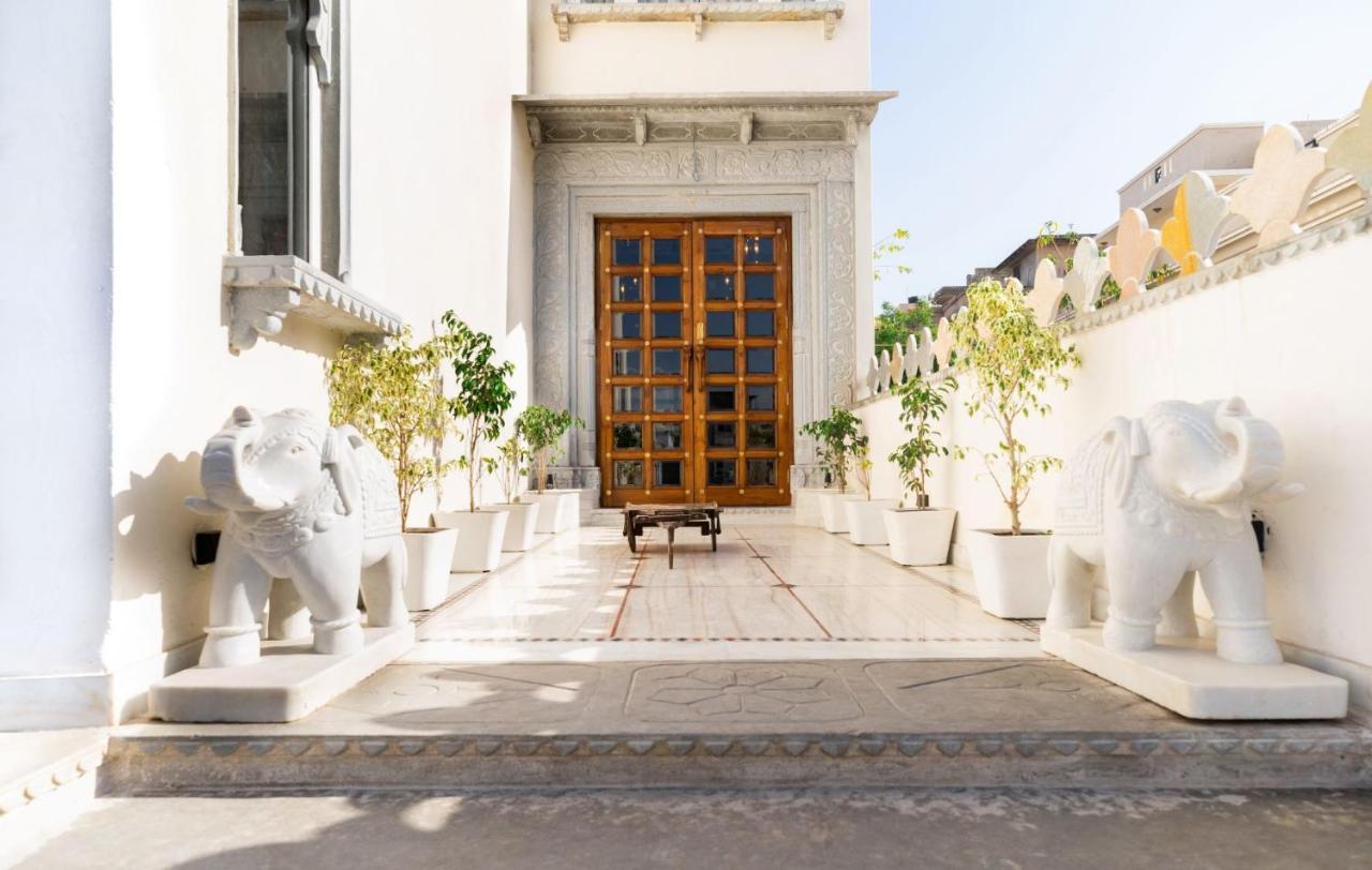 Dheergarh Palace ウダイプル エクステリア 写真